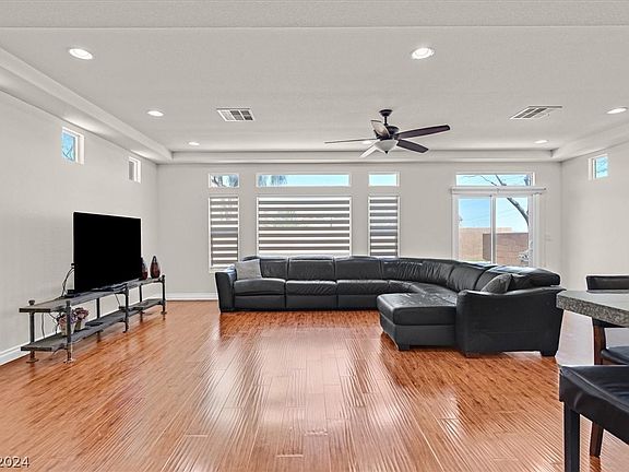 4th image of 5268 Tulip Hill Ave