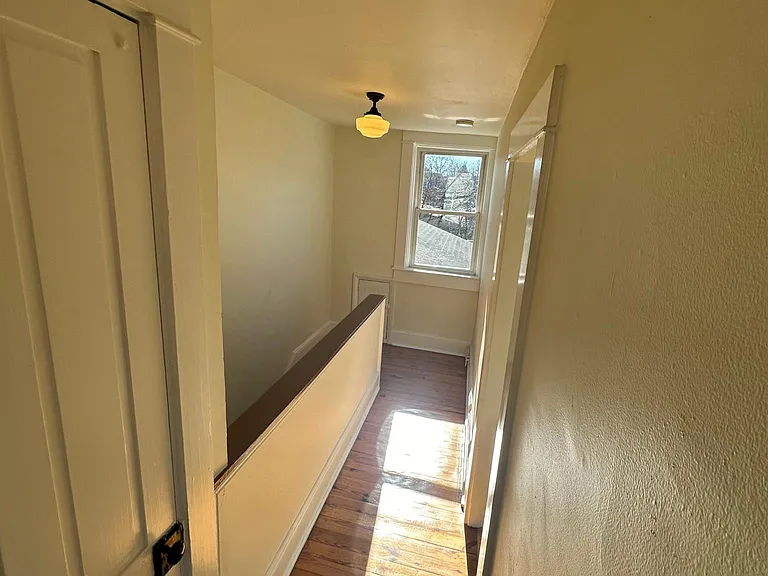 344 W Orange St #5 — Photo 3