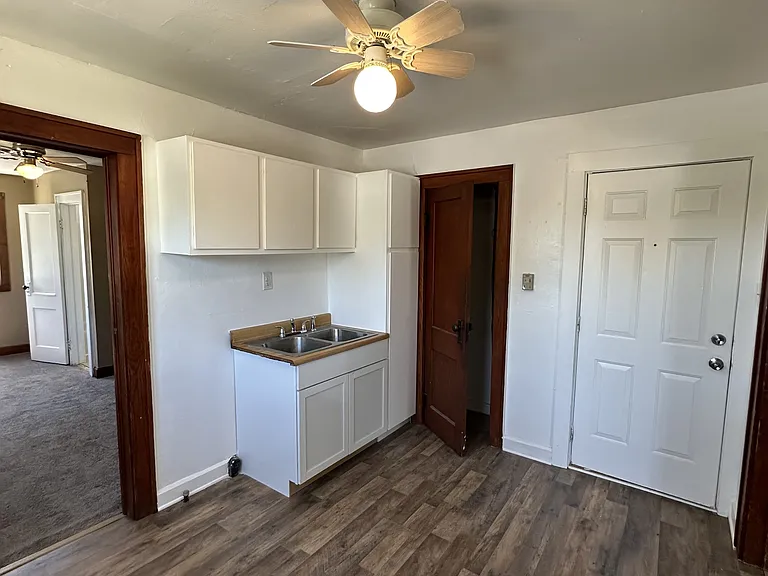2940 Pitt St #4 — Photo 5