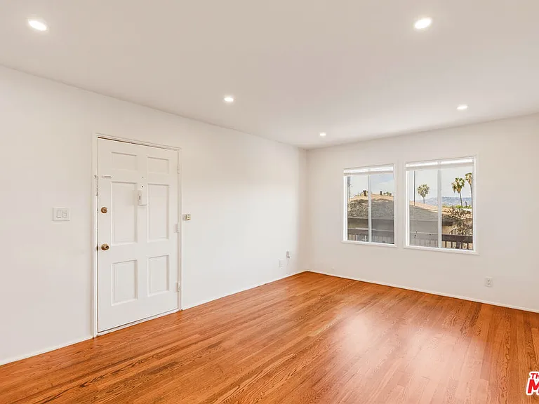 2710 Bellevue Ave #2 — Photo 26