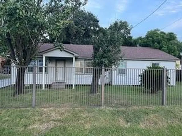8518 Berwyn Dr, Houston, TX 77037