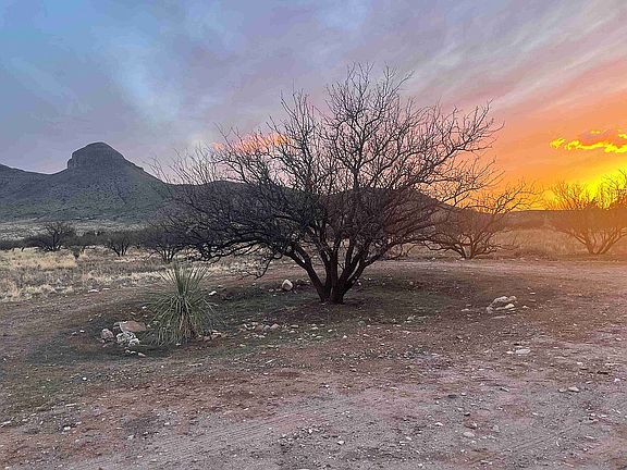 3rd image of 18 Granite Peak Rd
