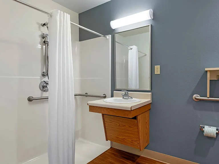 Studio Suite - 1 Full Bed