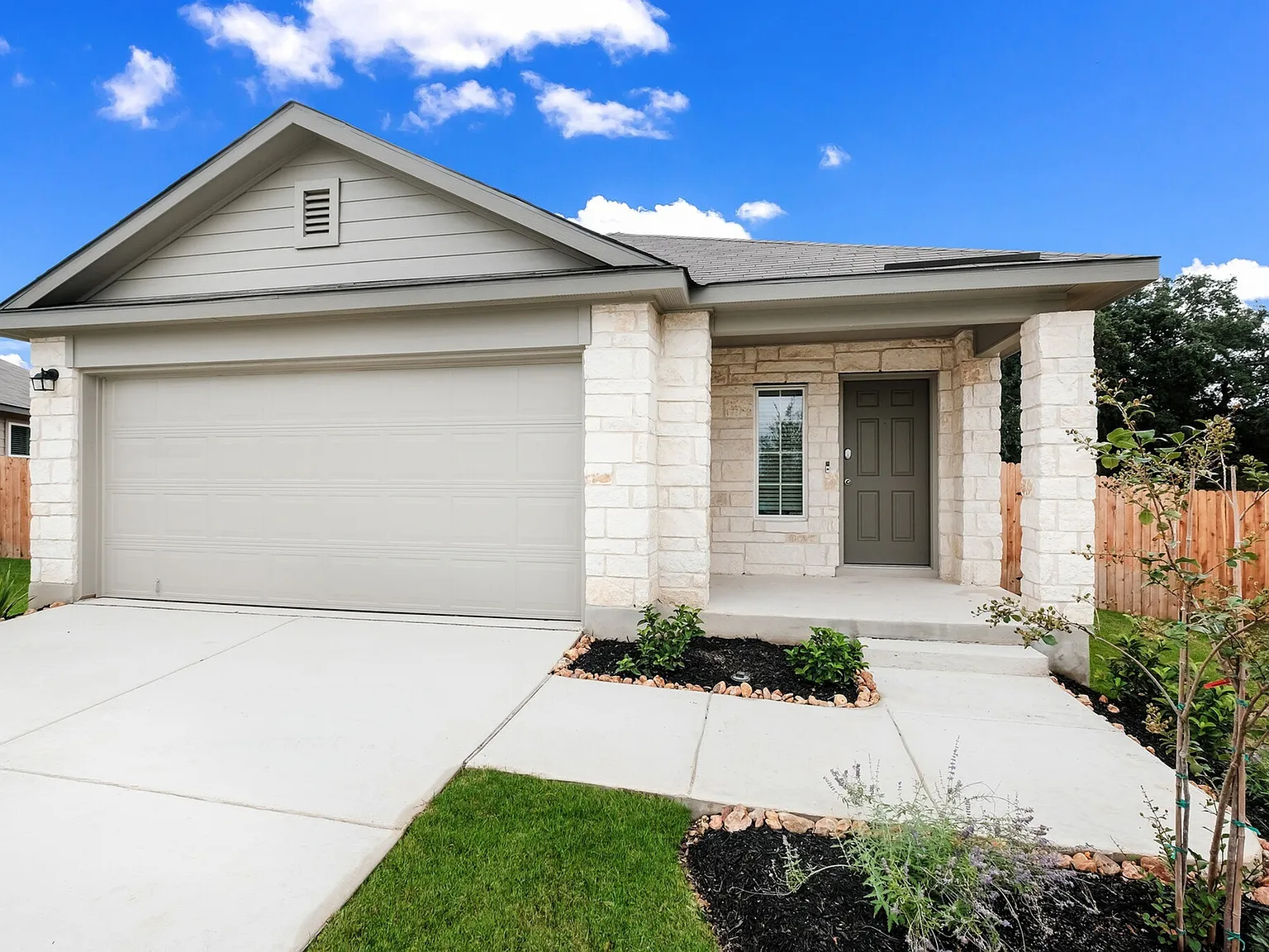 Covey Homes Westpointe — Photo 4