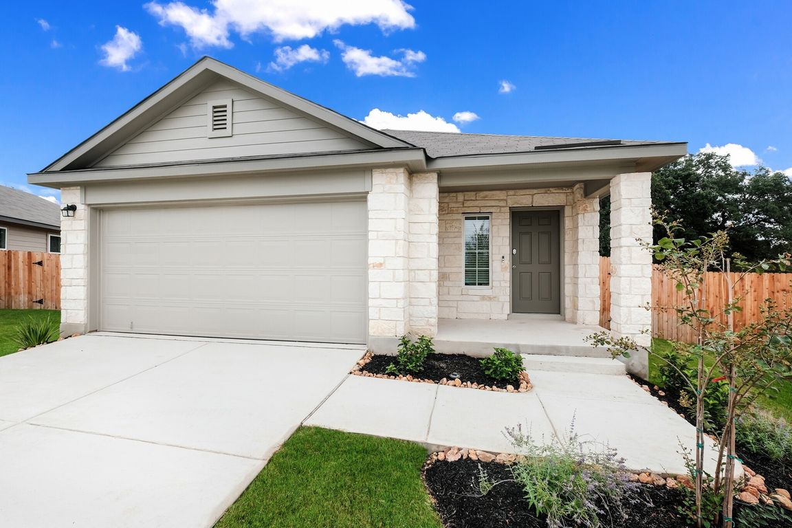 02_3802ClaystoneCanyon_002_mls_noaddress