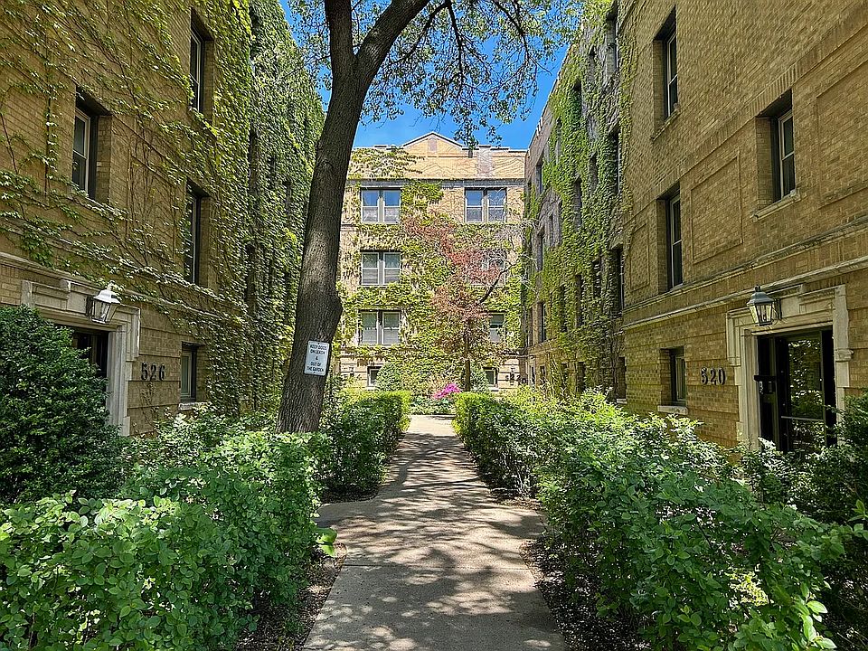 1st image of 520 W Belden Ave #C2