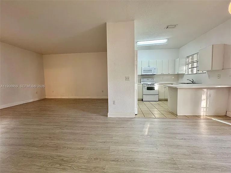 2590 NE 3rd Dr #203 — Photo 22