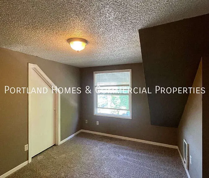 2456 NW Vaughn St #3 — Photo 13