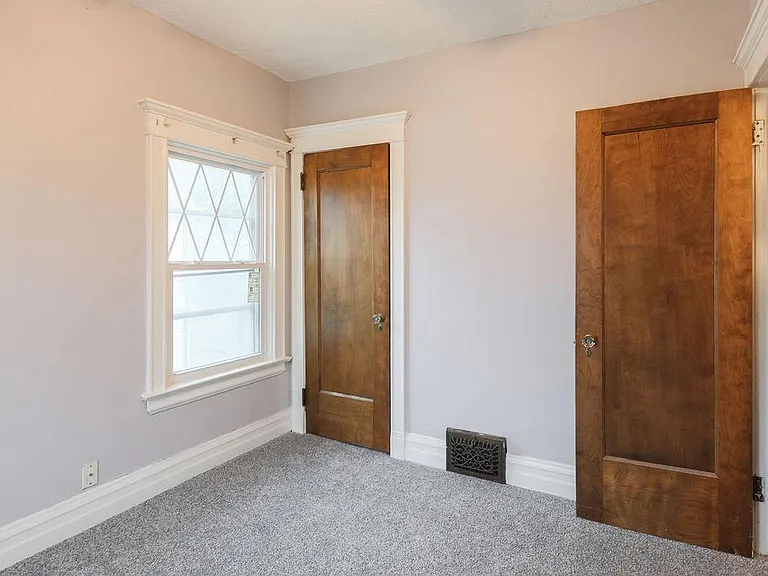 226 Bluff St #1/2 — Photo 17