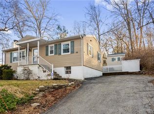 25 Glendale Rd, Kent Lakes, NY 10512