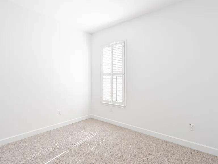 10667 Cardera Dr — Photo 42
