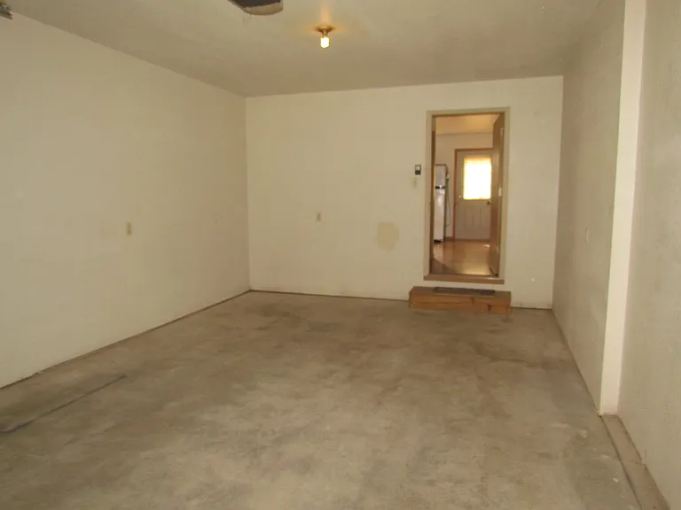 407 9th Street Cir — Photo 17