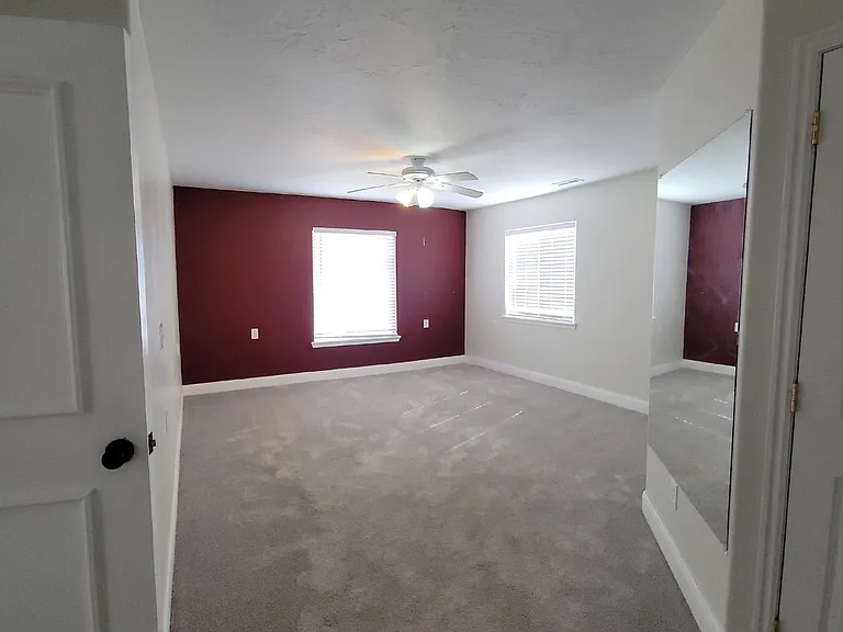 1065 N Canyon St — Photo 10