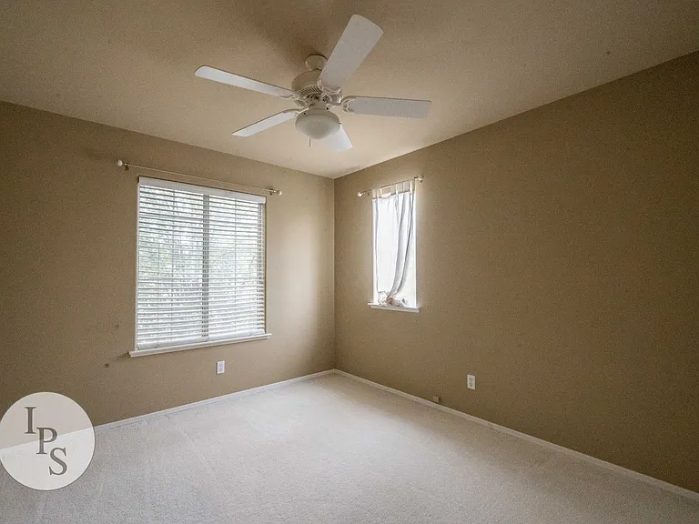 1891 E Oak Haven Dr — Photo 30