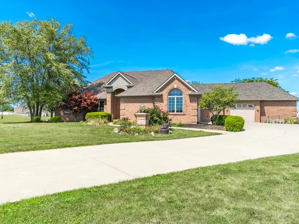 23331 Woodburn Rd, Woodburn, IN 46797