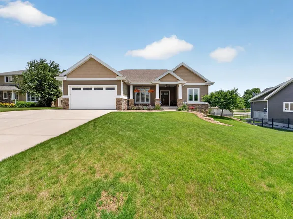 280 Drumlin Cir, Oregon, WI 53575