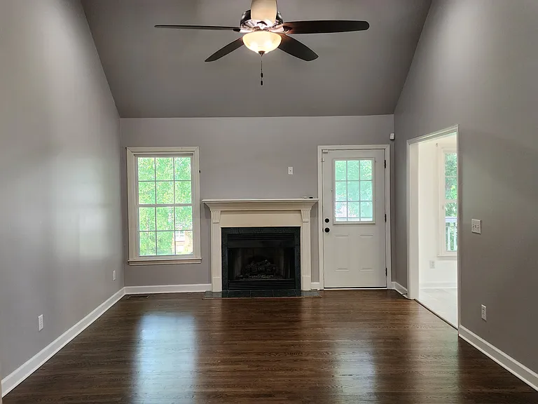 3364 Bell Rd — Photo 2
