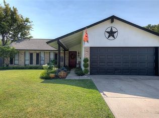 2016 Shenandoah Dr, Carrollton, TX 75007