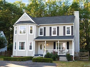 1106 Huntersdell Ter, North Chesterfield, VA 23235