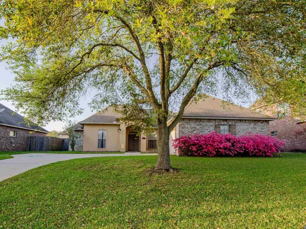 37182 Cobblestone Ave, Geismar, LA 70734