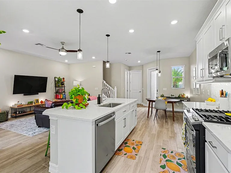 5054 San Martino Dr — Photo 15