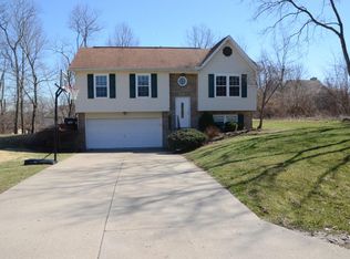 1682 Ridgewood Cir, Lawrenceburg, IN 47025