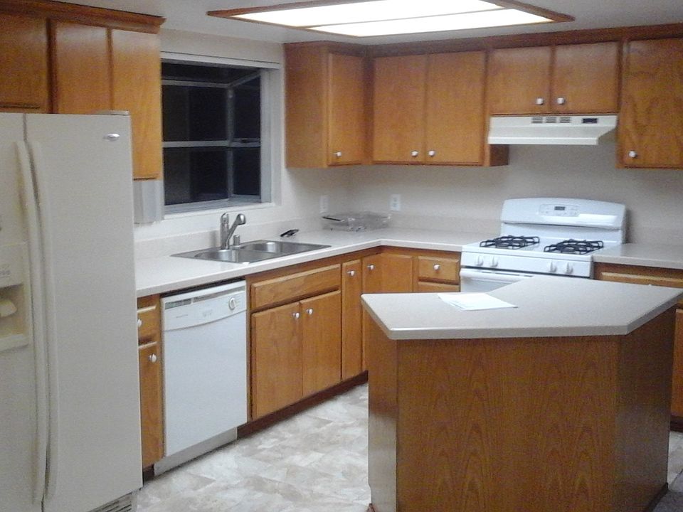 2nd image of 8360 University Ave APT B