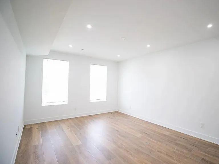 1740 N 22nd St #8 — Photo 12