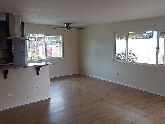 2nd image of 356 Roosevelt St APT 1