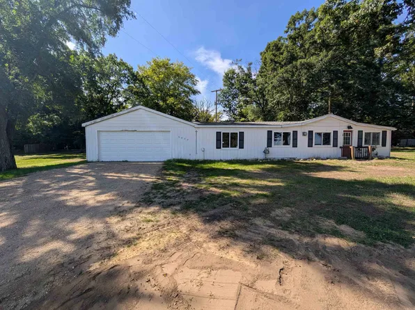 5900 Silver Lake Dr, Lake, MI 48632