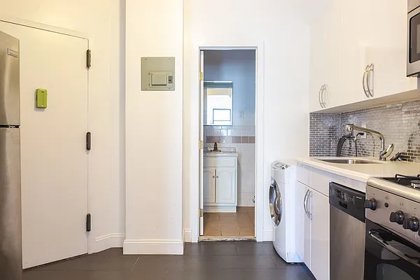 Rented by Smart City Real Estate LLC | media 21