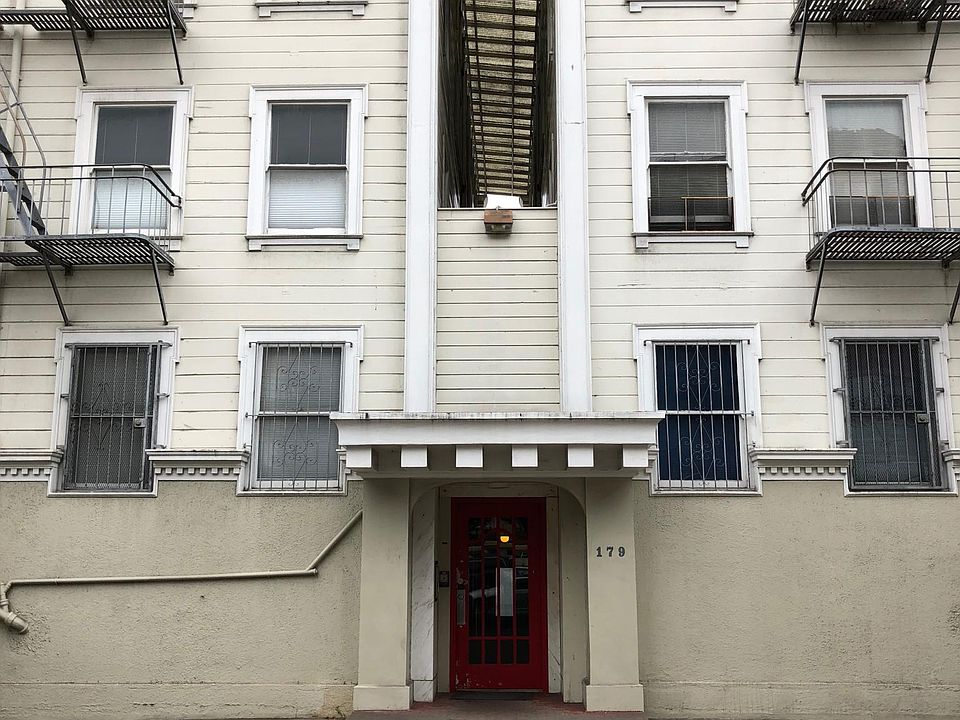 1st image of 179 Oak St APT V
