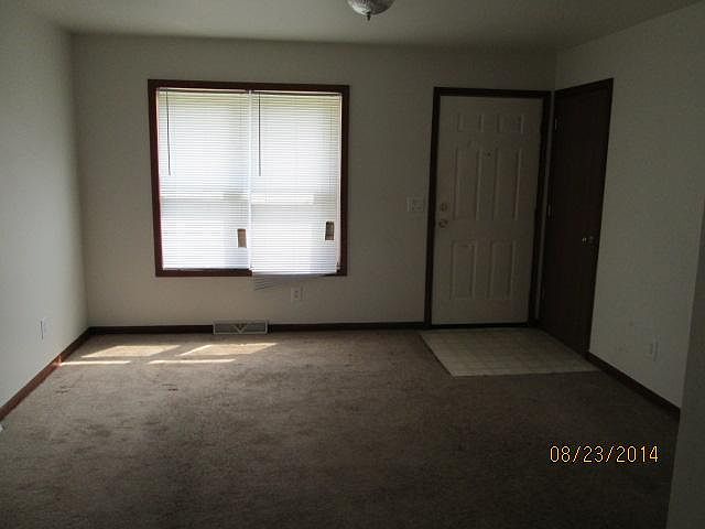 1st image of 190 N 4th Ave