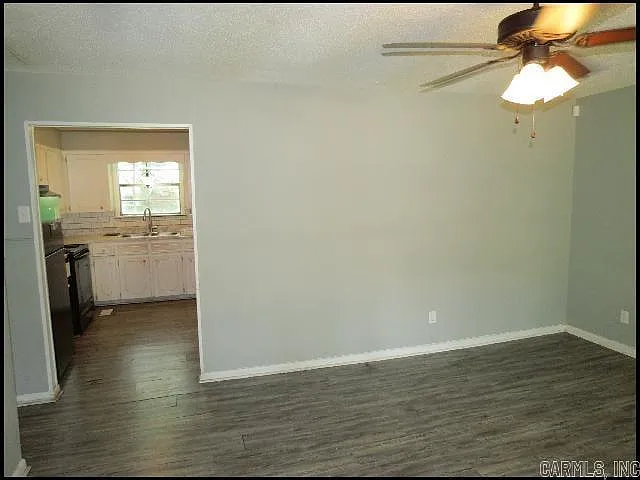 1020 Towering Oaks Dr — Photo 15