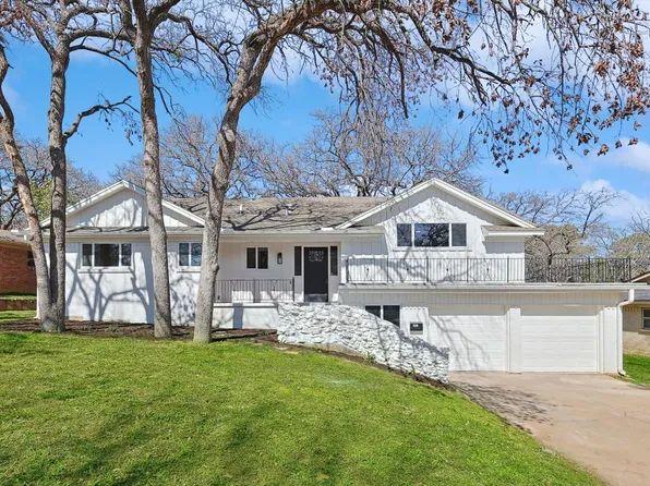 7229 Monterrey Dr, Fort Worth, TX 76112