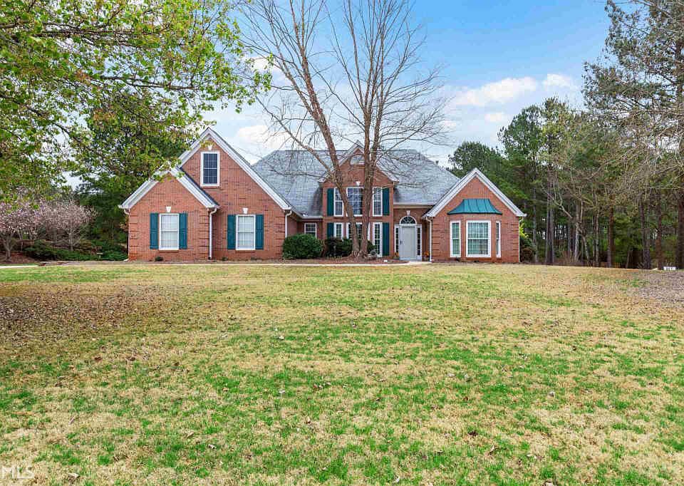 1st image of 350 Brook Hollow Dr