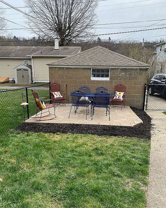 2nd image of 3820 Highland Ave