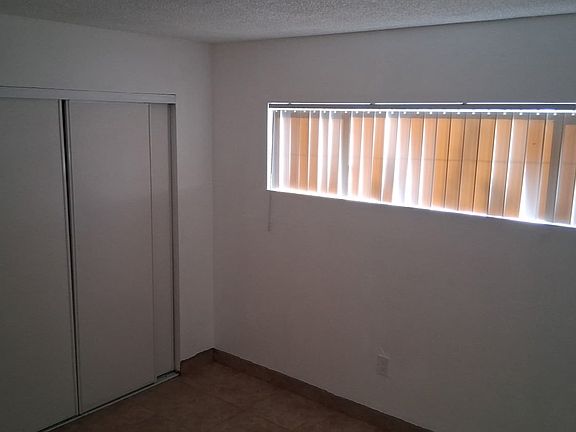 5th image of 1329 E 8th St