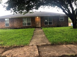 8805 Woodlake Dr, Rowlett, TX 75088