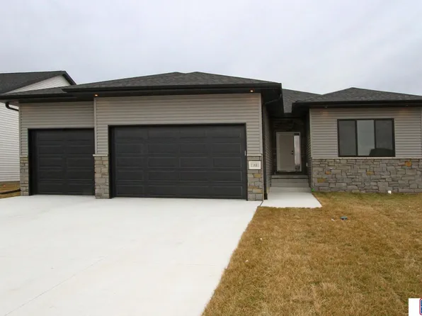11681 N 145th St, Waverly, NE 68462