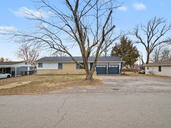 3813 Limestone Rd, Bartlesville, OK 74006