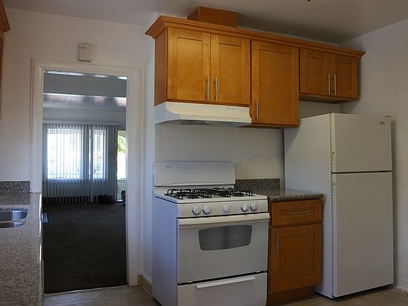 5th image of 6441 Brann St