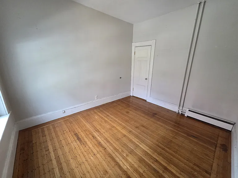 499 Beacon St #4 — Photo 9