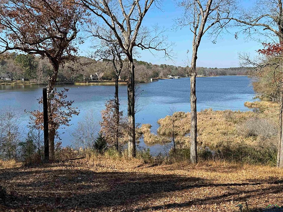 1st image of 3089 E Lake Dr
