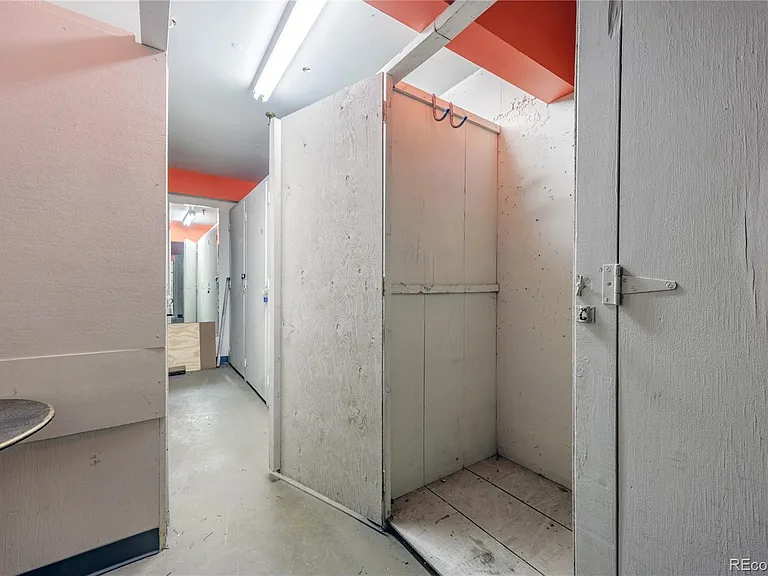 1332 N Williams St #202 — Photo 17