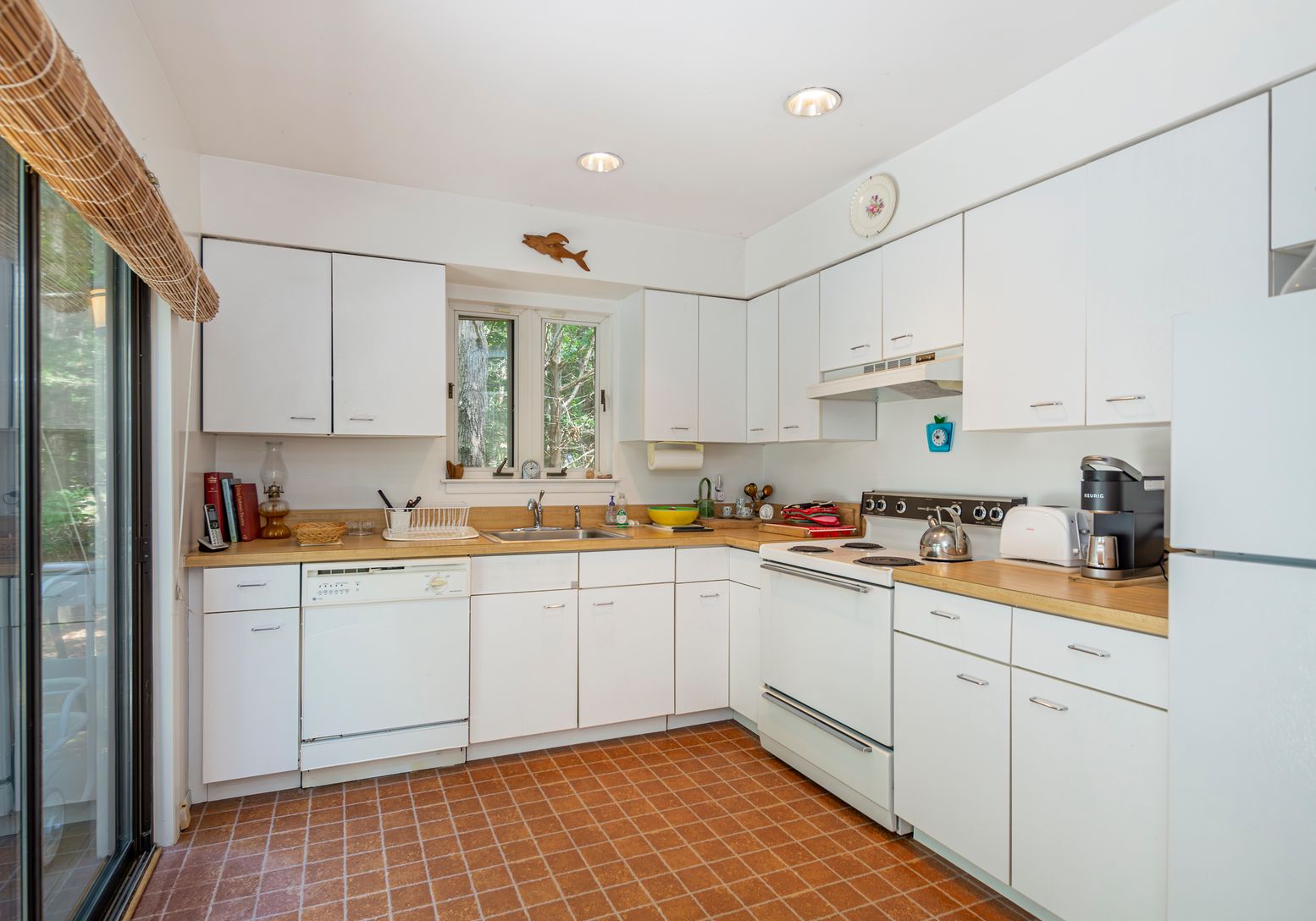 Eat in kitchen