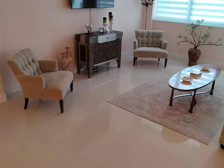 4250 Galt Ocean Dr #10K — Photo 2