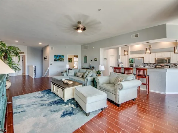 9221 Calle Arragon Ave APT 203, Fort Myers, FL 33908