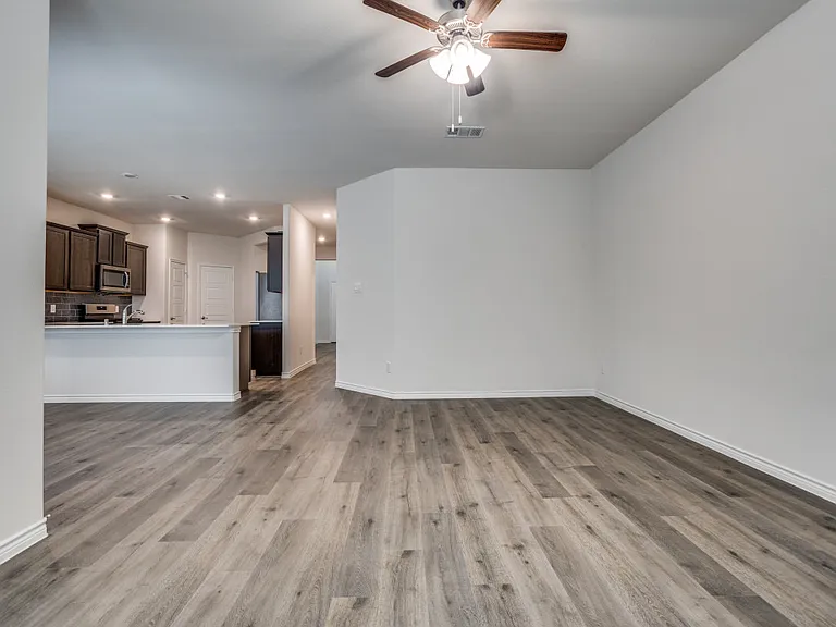 6978 Draper Ln — Photo 11