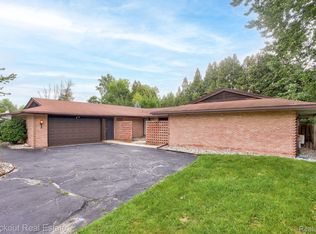 2150 Marlou Ct, Saginaw, MI